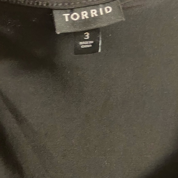 Torrid black bodysuit 3/4 sleeves stretchy 3X - Picture 5 of 6
